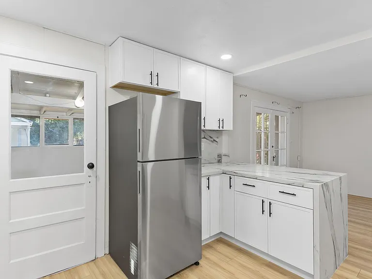 1359 Jasper Ave #2 — Photo 31