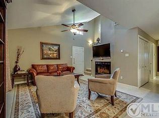 334 W Harwood Rd APT B, Hurst, TX 76054