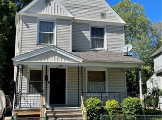 8611 Harkness Rd, Cleveland, OH 44106