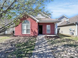 145 Village Dr, Calera, AL 35040