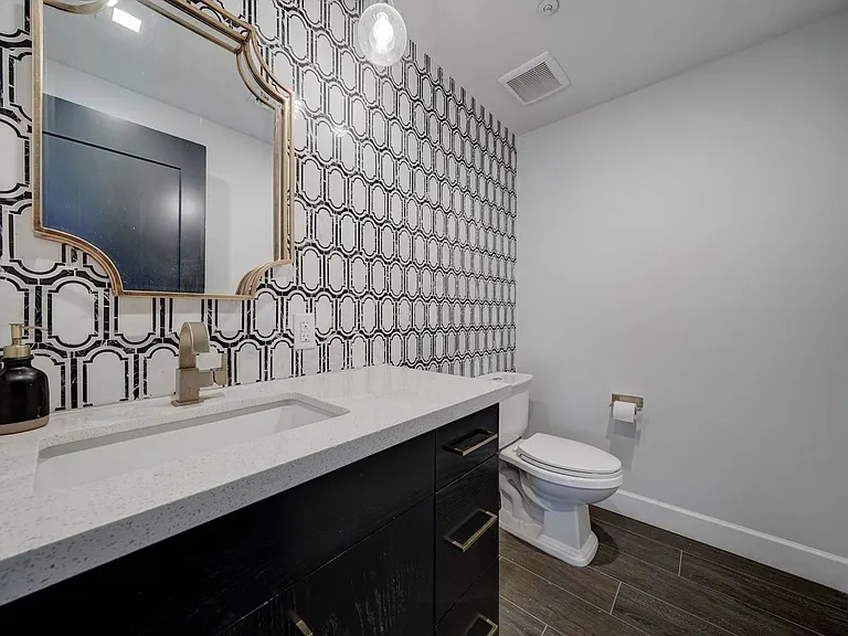 504 E Roosevelt St #1103 — Photo 13