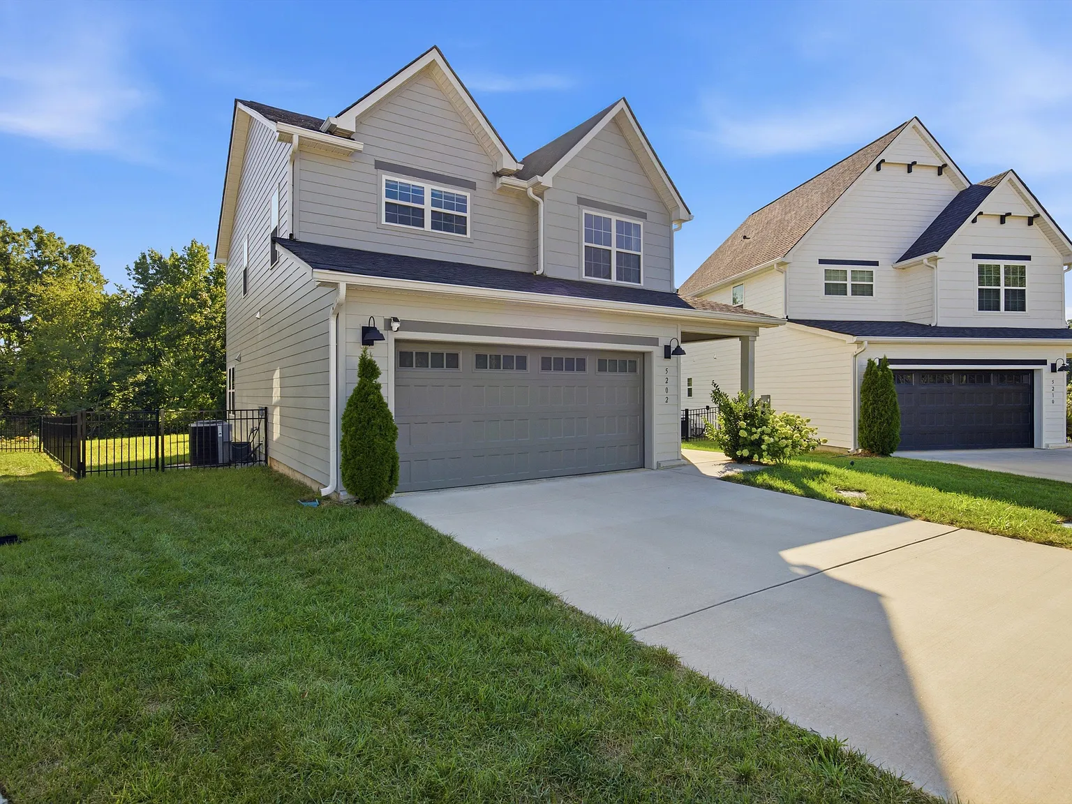 3 bed, 2.5 bath, 1805 sqft, $2,850 — Photo 3