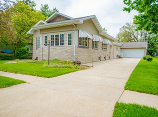 214 W Watson St, Forrest, IL 61741