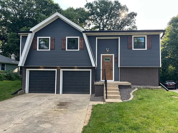 830 N Whitetail Cir, Mt Zion, IL 62549