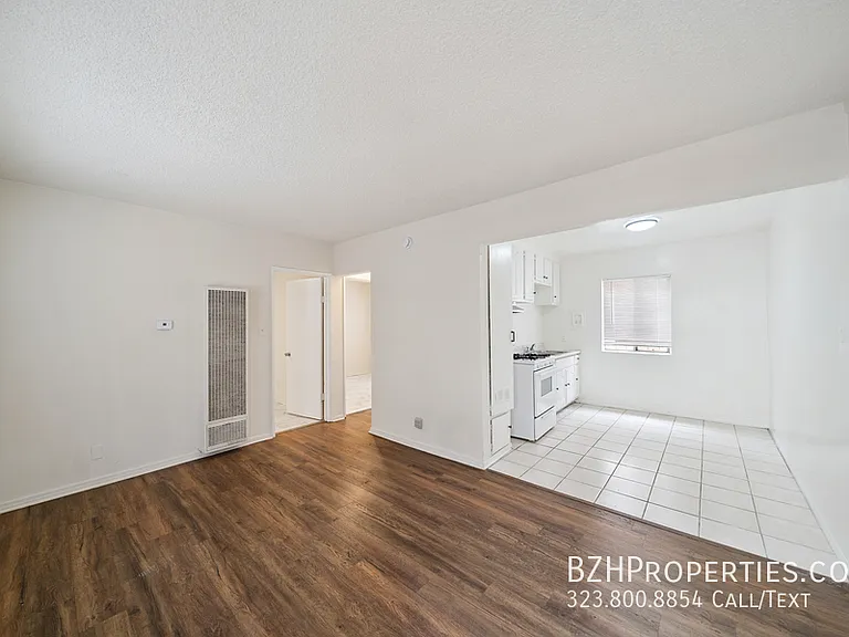 8633 Denver Ave #3 — Photo 4
