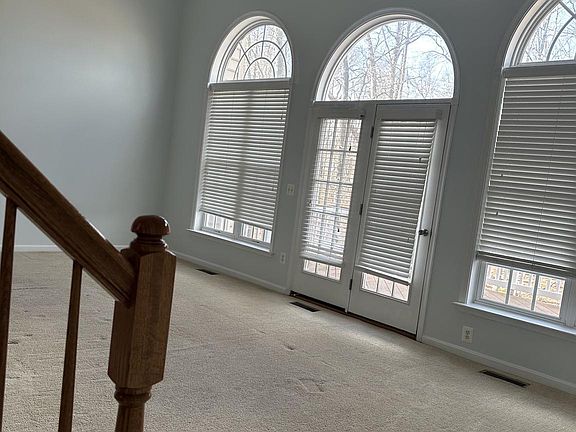 4th image of 18405 Sierra Springs Sq