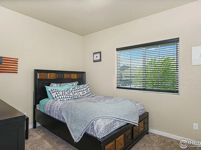 2869 Hydra Dr — Photo 35