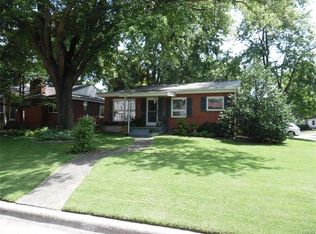 851 McPherson Ave, Alton, IL 62002