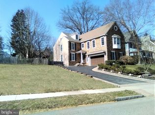 118 Edgewood Rd, Ardmore, PA 19003