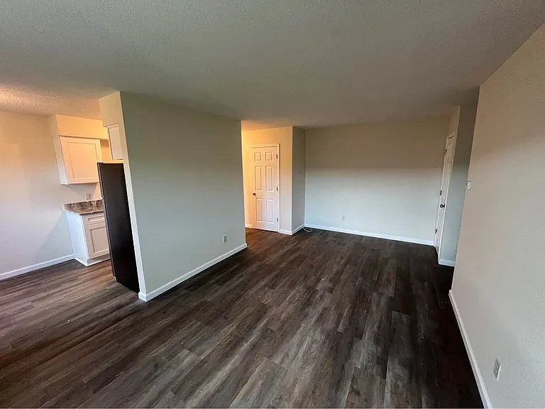 3816 Stinson Blvd NE #201 — Photo 6