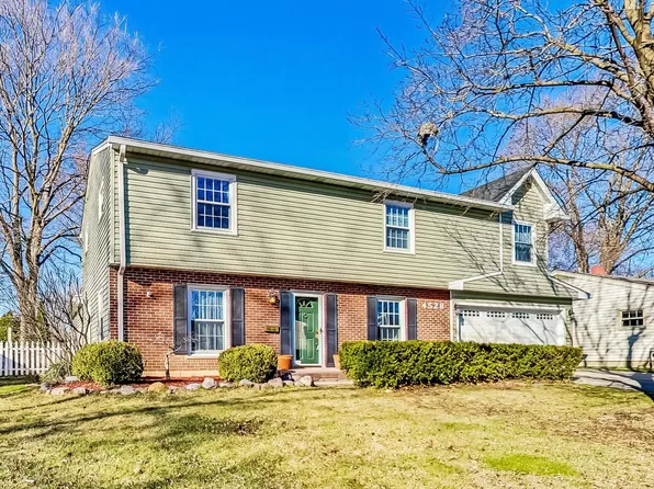 4528 Lincoln Ave, Rolling Meadows, IL 60008