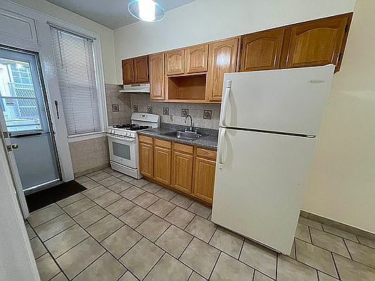 3rd image of 24-43 26th St #1F