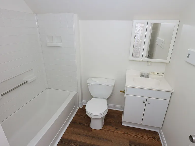 401 Lincoln St — Photo 16