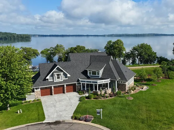 854 Beach Rd, Waconia, MN 55387