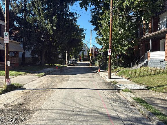 4th image of 3045 Zephyr Ave