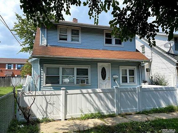 3rd image of 97 Albermarle Ave