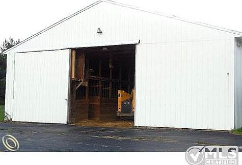 barn2.JPG
