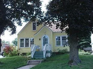 415 W Judd St #2 Photo 1