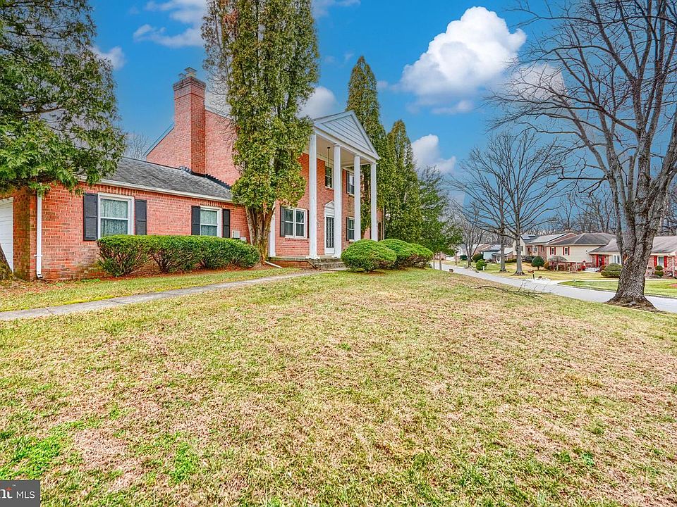 1st image of 3604 Earlston Ct