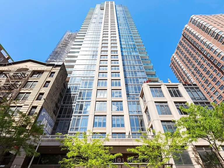101 W 24th St #12C — Photo 8
