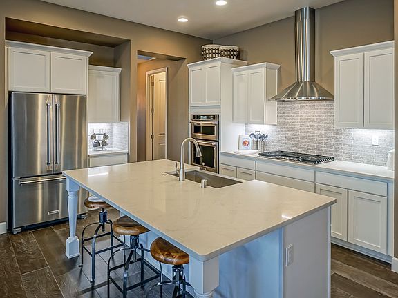Kitchen - Victoria Holly Estates