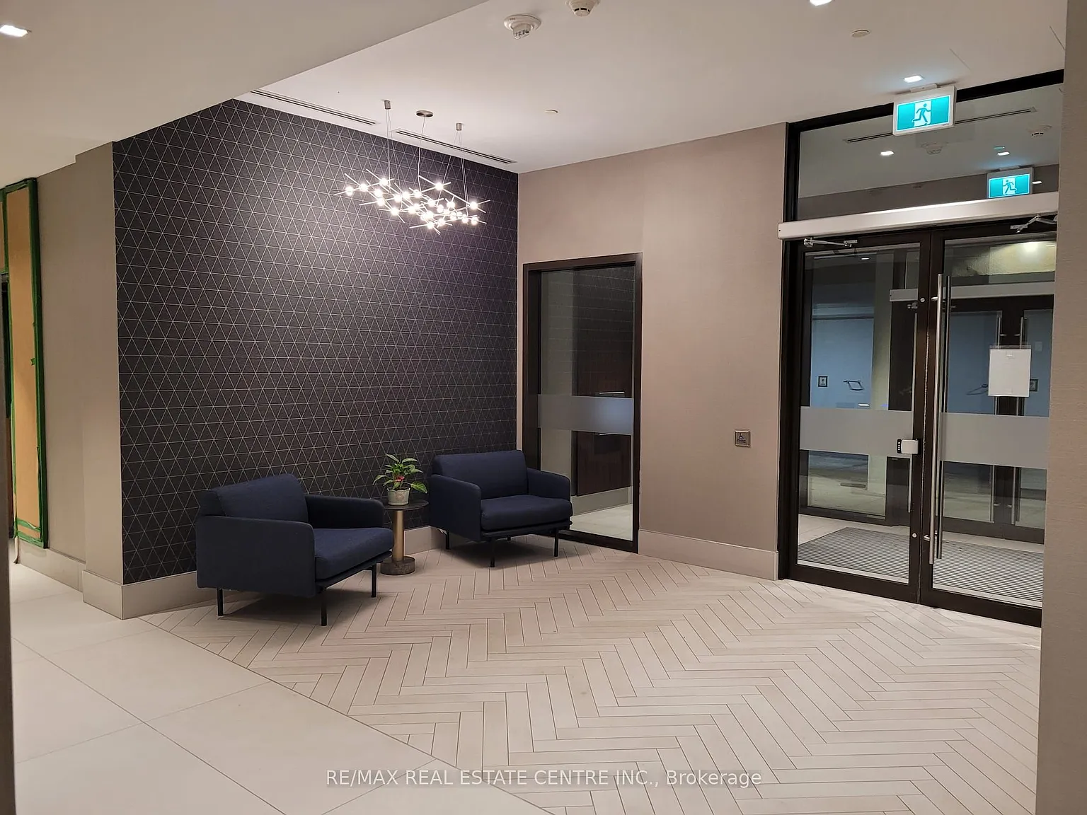 2 bed, $1,950 — Photo 3