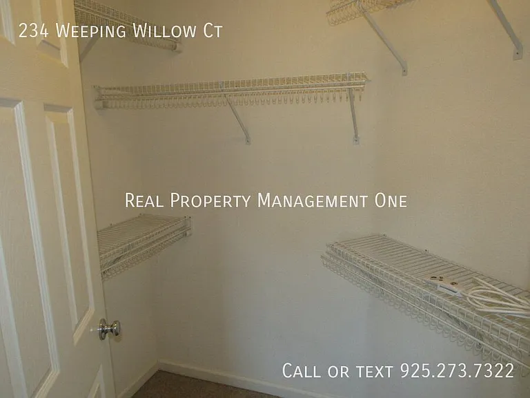 234 Weeping Willow Ct — Photo 18