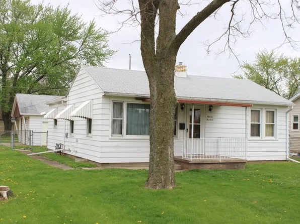 1114 W 20th St, Rock Falls, IL 61071