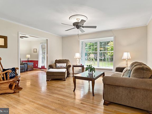 4th image of 29223 Woodridge Dr
