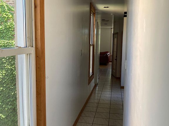 3rd image of 704 S Oakley Blvd #2