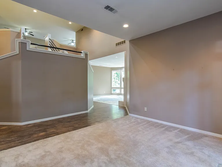 1113 Shady Oaks Cir — Photo 20