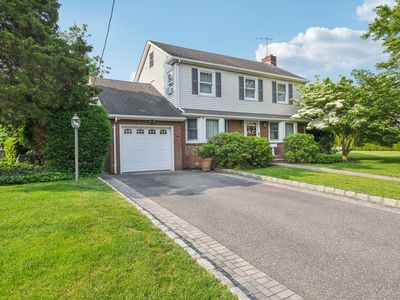 54 Ogden Avenue, East Williston, NY, 11596