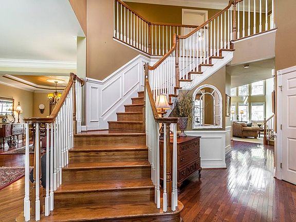 4th image of 8298 Amberleigh Way
