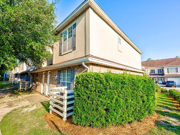 3rd image of 134 Big Oaks Ln