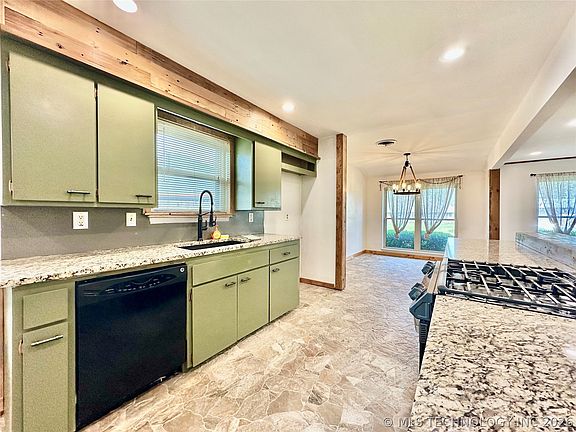 3rd image of 9440 E 38th Pl S