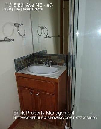 4th image of 11318D 8th Ave NE