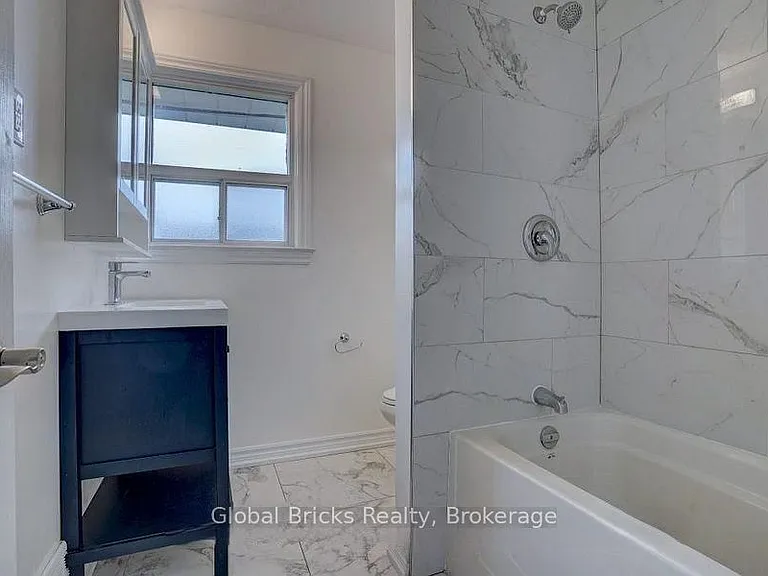 77 Milford Haven Dr E — Photo 19