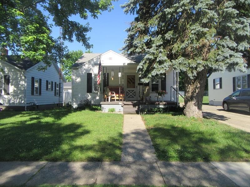 1st image of 708 N Russell St