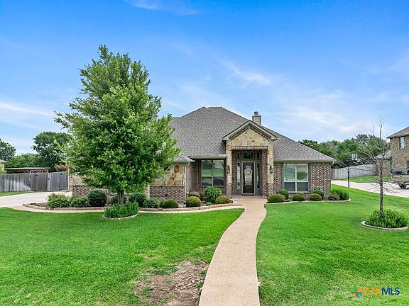 5th image of 488 Creekside Dr