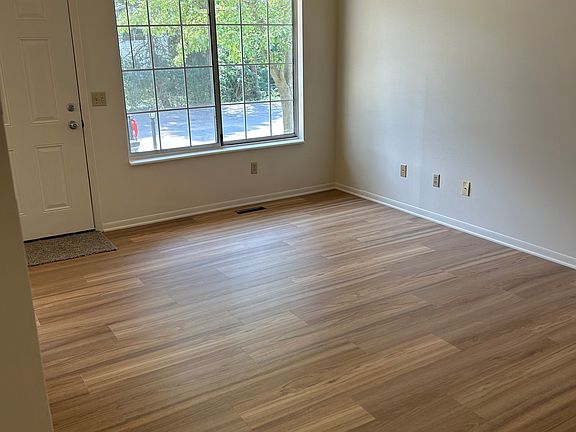 3rd image of 7070 Austrian Pine Way