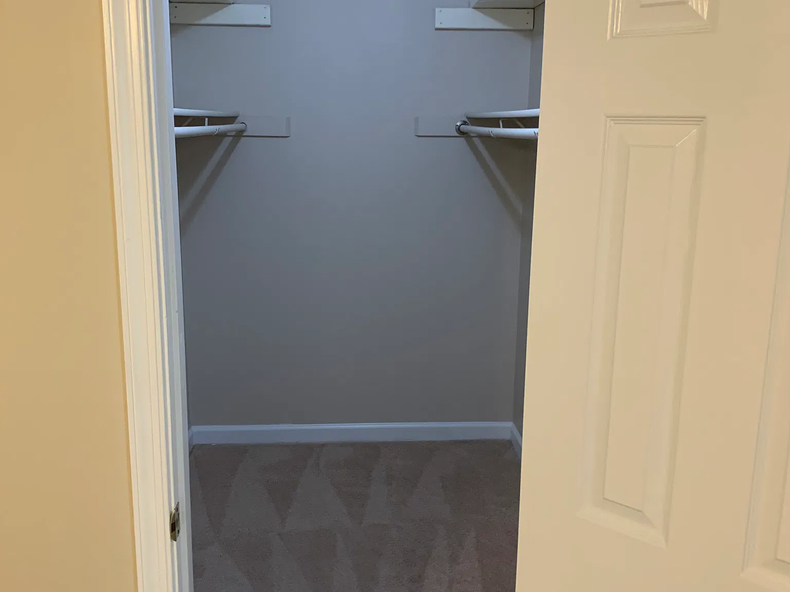 3 bed, 1448 sqft, $2,700 — Photo 2