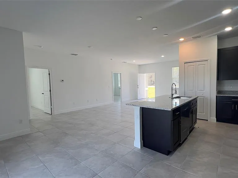 237 Cimarron Dr — Photo 15