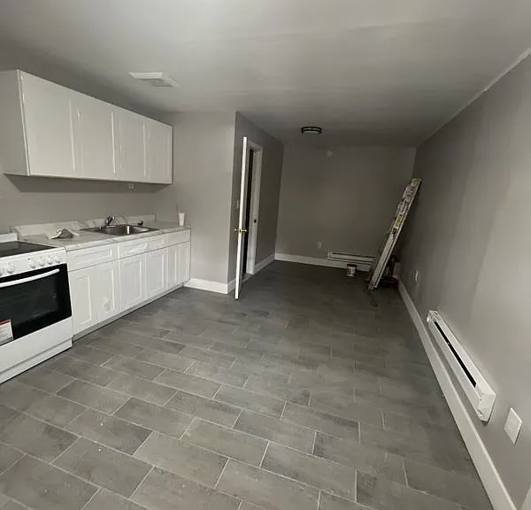 739 Tilden St #1 — Photo 3