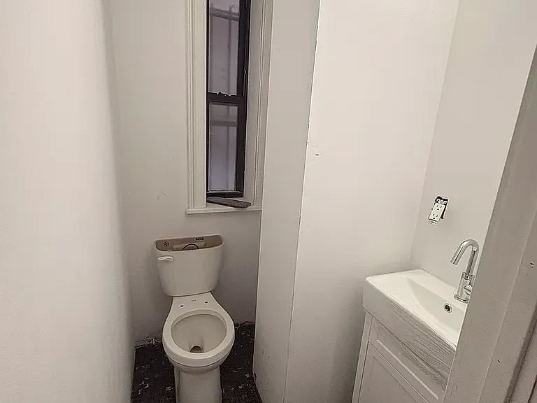 115 E 82nd St #1CD — Photo 13