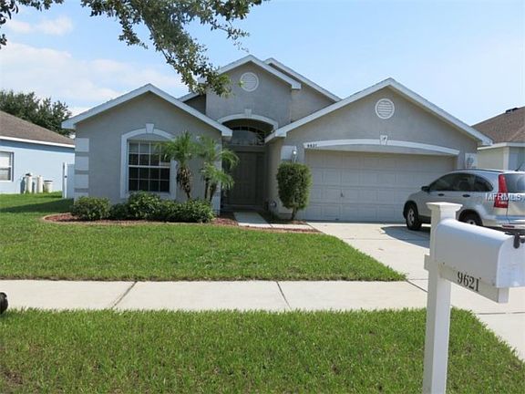 3rd image of 9621 Cypress Harbor Dr