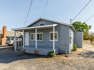 2948 Rocky Ln, Riverbank, CA 95367