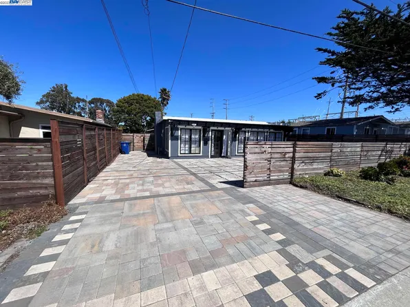 553 Casanova Ave, Monterey, CA 93940