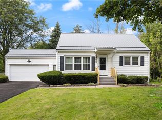 26 Terrel Dr, Webster, NY 14580