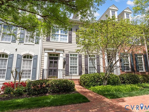 3rd image of 1126 Hyde Ln