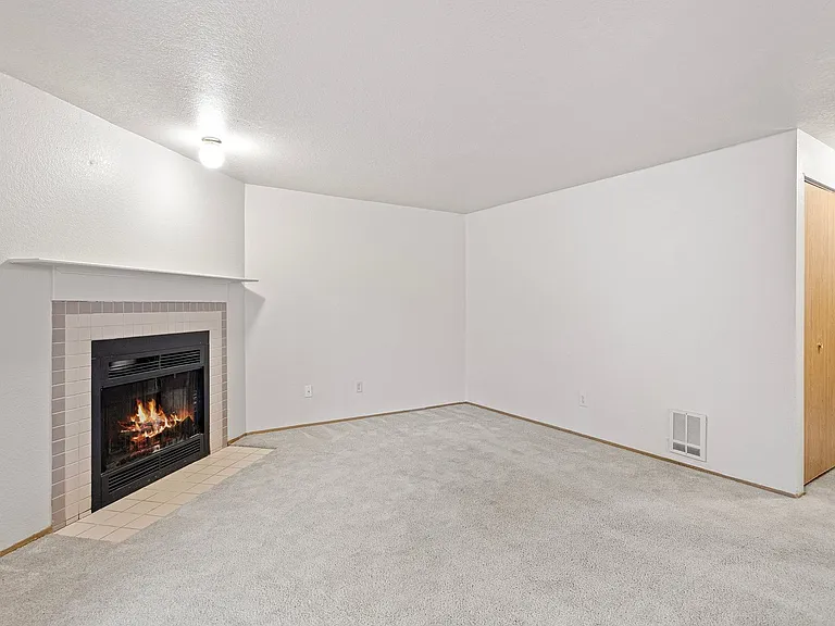 Heron View Apartment Homes — Photo 37